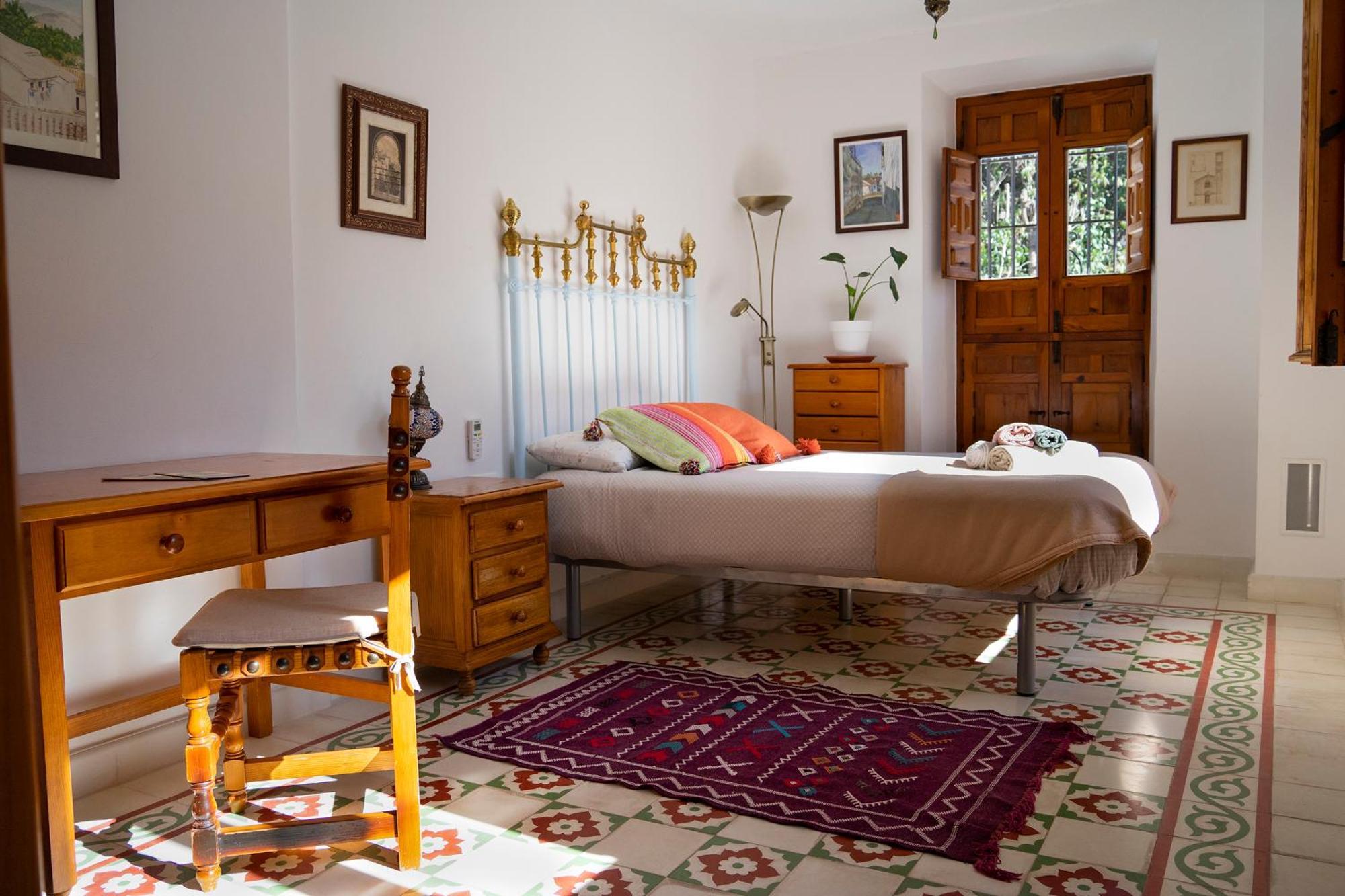 Oripando Private Rooms Granada Exterior photo